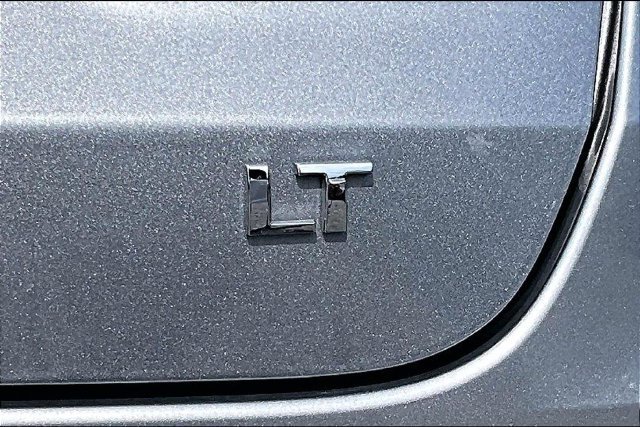 Used 2025 Chevrolet Trax LT FWD image 23