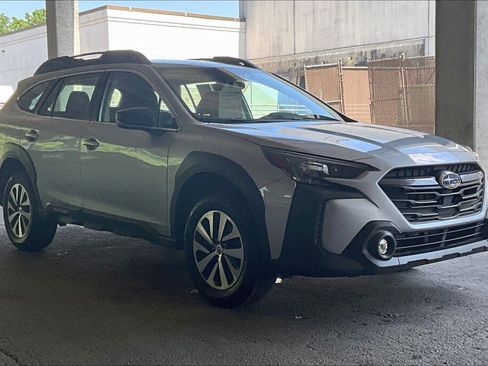 Certified 2024 Subaru Outback AWD/4WD image 18