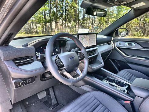 Used 2026 Ford Explorer ST-Line w/ ST-Line Street Pack RWD image 10