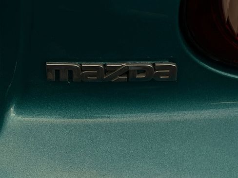 Used 2002 MAZDA MX-5 Miata LS image 35