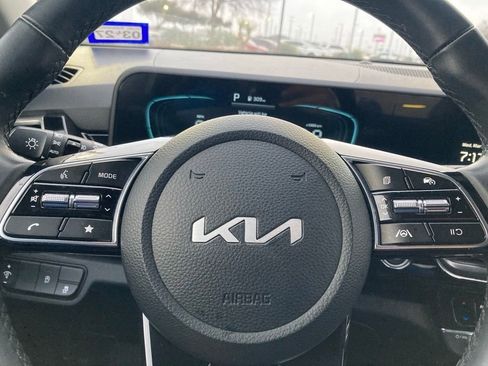 Used 2025 Kia Seltos S image 16