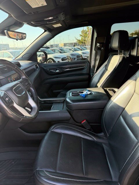 Used 2023 GMC Yukon XL Denali w/ Denali Reserve Package AWD/4WD image 14