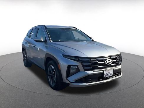 Used 2025 Hyundai Tucson SEL image 3