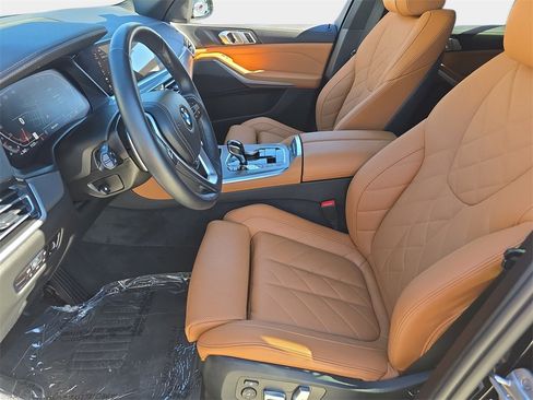 Used 2023 BMW X5 xDrive40i w/ Premium Package image 18