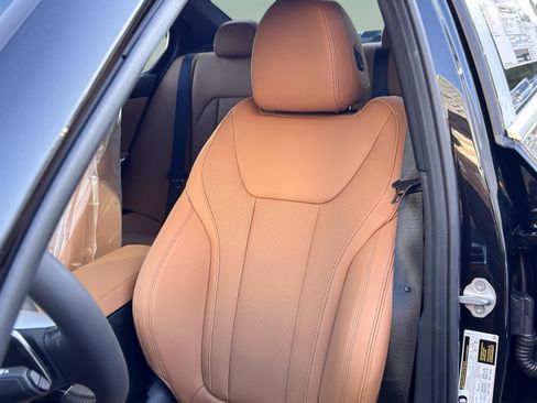 Used 2026 BMW 330i Sedan w/ Premium Package image 21