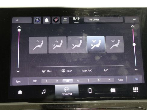 Used 2025 Jeep Compass Trailhawk image 33