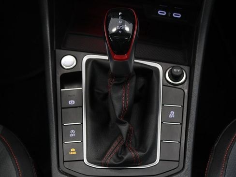 Used 2025 Volkswagen Jetta GLI Autobahn FWD image 25