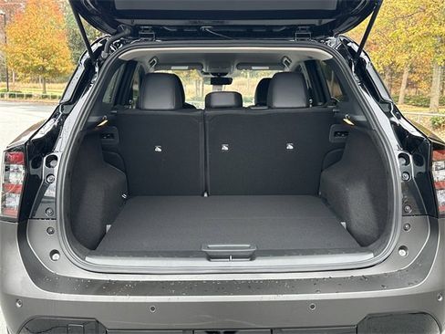 New 2026 Nissan Kicks SR image 13