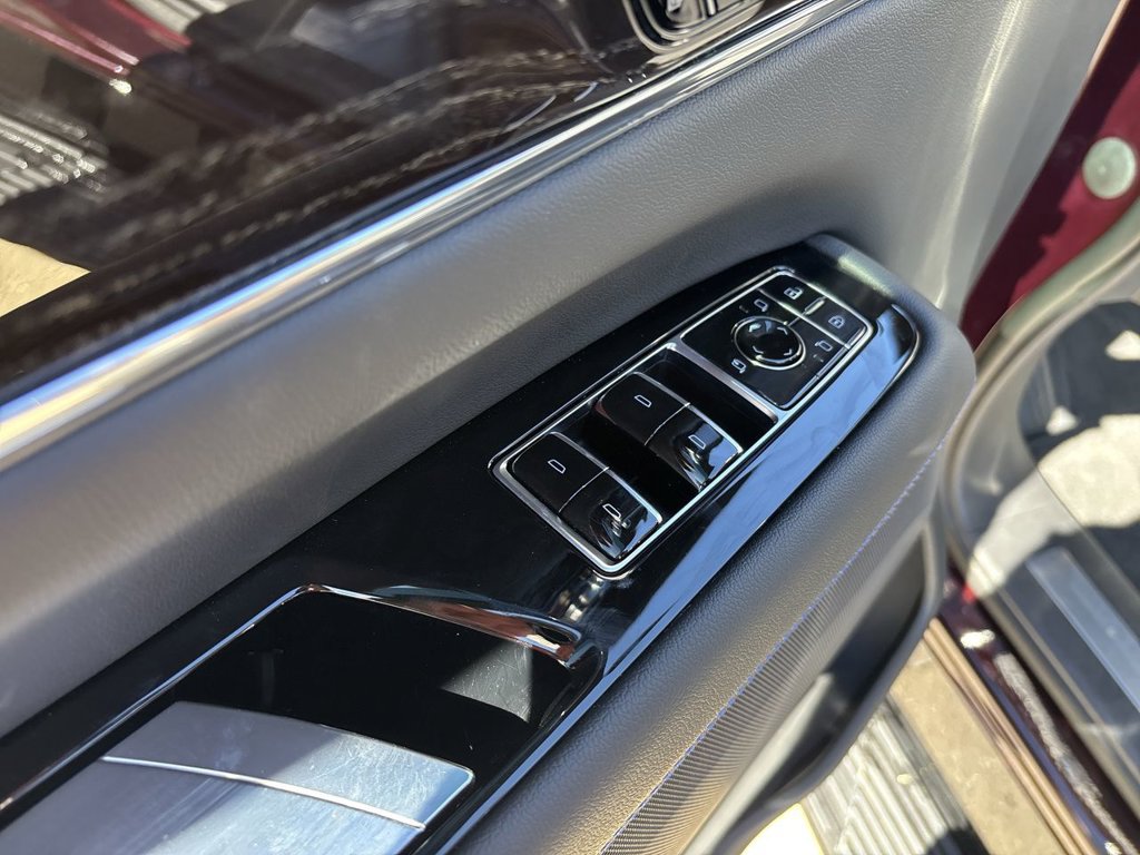 Used 2026 Cadillac Escalade IQ Sport 1 w/ LPO, Floor Liner Package AWD/4WD image 28
