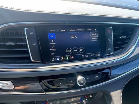 Used 2023 Buick Enclave Essence AWD/4WD image 26