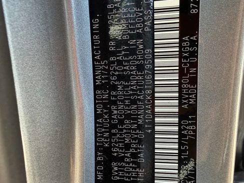 Used 2026 Toyota Camry XLE FWD image 32