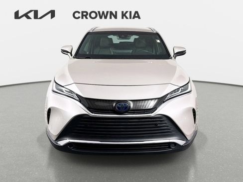 Used 2022 Toyota Venza XLE AWD/4WD image 2