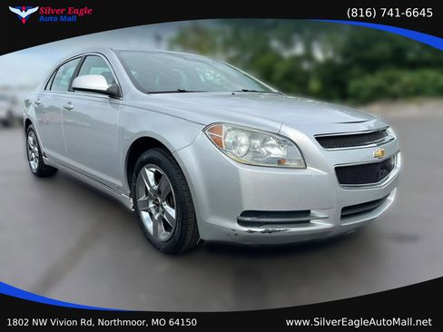 Used 2009 Chevrolet Malibu LT FWD image 3