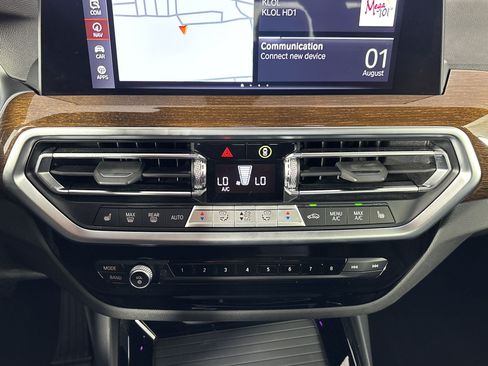 Used 2024 BMW X3 sDrive30i w/ Parking Assistance Package RWD image 18
