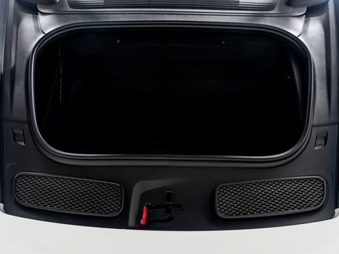 Used 2022 Porsche 911 GT3 image 54