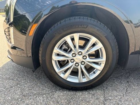 Used 2023 Cadillac XT5 Luxury AWD/4WD image 9