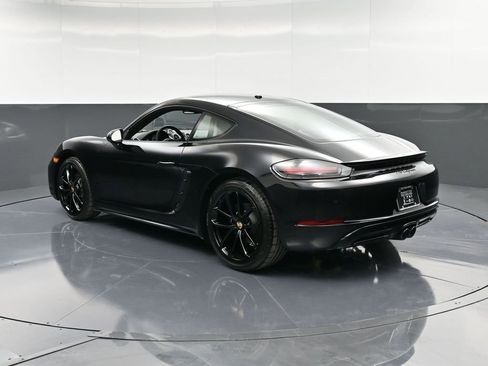 New 2025 Porsche 718 Cayman image 3