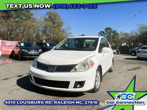 Used 2008 Nissan Versa S image 2