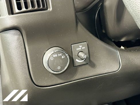 Used 2019 Chevrolet Express 2500 Extended RWD image 9