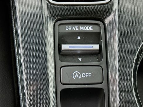 Used 2025 Honda Civic Sport image 25