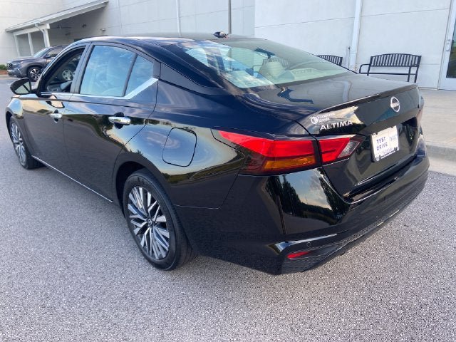 Used 2025 Nissan Altima 2.5 SV FWD image 5