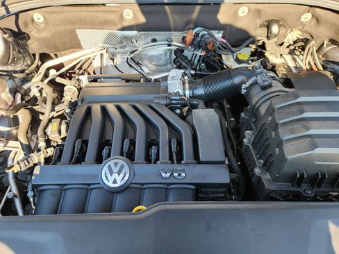 Used 2023 Volkswagen Atlas Cross Sport SE image 17