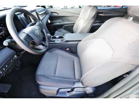 Used 2026 Toyota Camry LE image 11