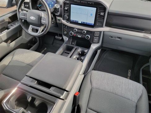 Certified 2022 Ford F150 XLT w/ Equipment Group 302A High image 39