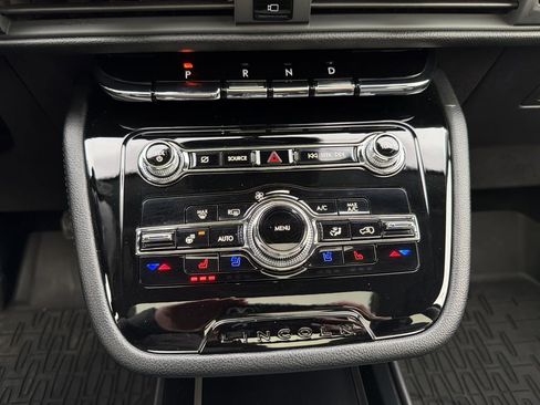 Certified 2022 Lincoln Corsair Reserve w/ Sport Package image 27