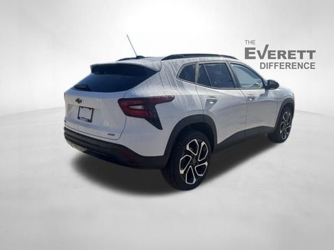 New 2026 Chevrolet Trax RS w/ Sunroof Package image 7