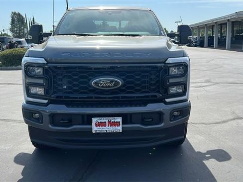 New 2025 Ford F250 XLT w/ Black Appearance Package image 8