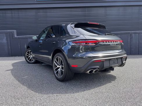Certified 2023 Porsche Macan S AWD/4WD image 3