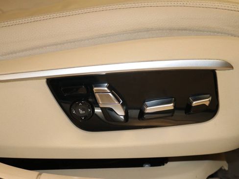 Used 2016 BMW 740i RWD image 74