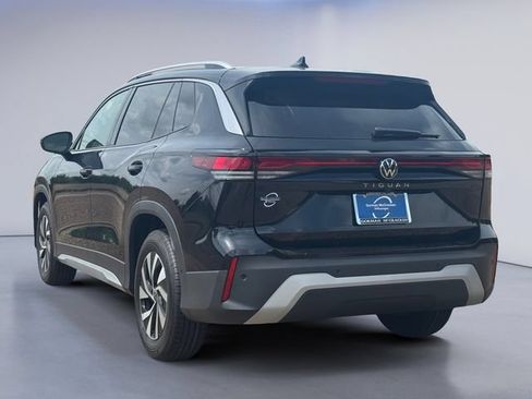 New 2026 Volkswagen Tiguan S FWD image 5
