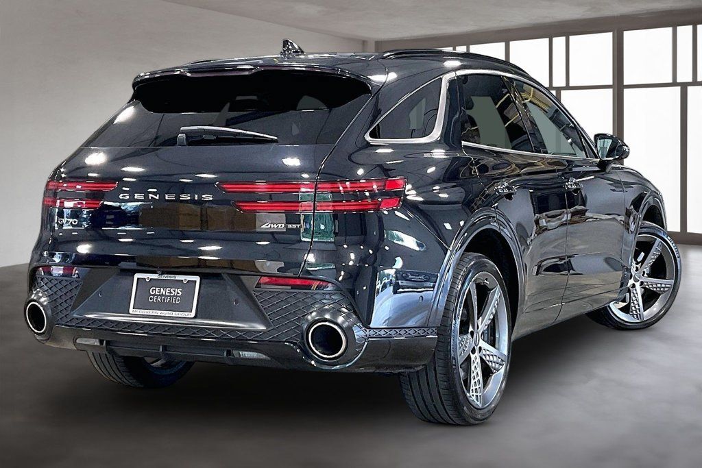 Used 2023 Genesis GV70 3.5T Sport w/ Sport Prestige Package AWD/4WD image 7