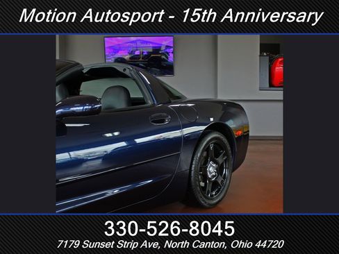 Used 1999 Chevrolet Corvette Coupe w/ Memory Pkg image 42