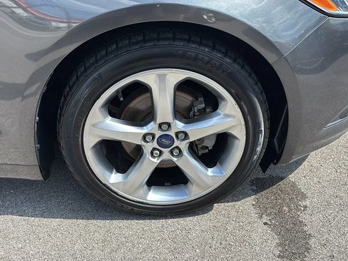 Used 2015 Ford Fusion SE w/ Equipment Group 201A FWD image 36