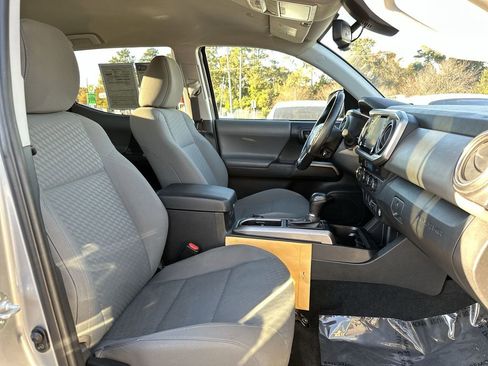 Used 2023 Toyota Tacoma TRD Sport image 24