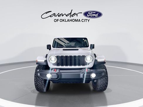 Used 2026 Jeep Wrangler Unlimited Rubicon AWD/4WD image 3