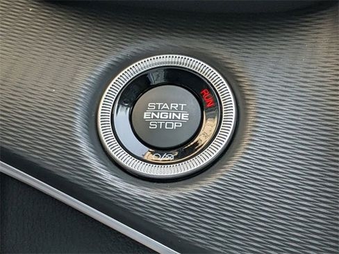 New 2025 Jeep Grand Cherokee Altitude image 24