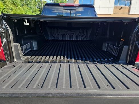 Used 2022 Chevrolet Silverado 1500 LT Trail Boss w/ Convenience Package II AWD/4WD image 6