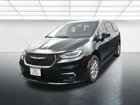 New 2026 Chrysler Pacifica Select image 4