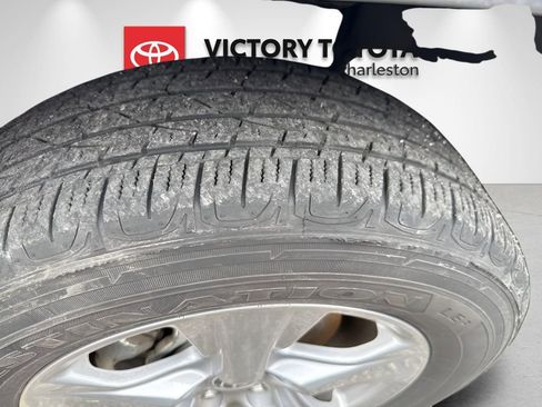 Used 2025 Toyota RAV4 XLE image 5