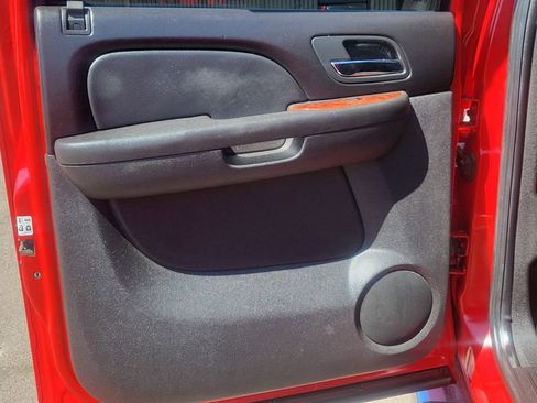 Used 2011 GMC Sierra 2500 SLT w/ SLT Convenience Package image 19