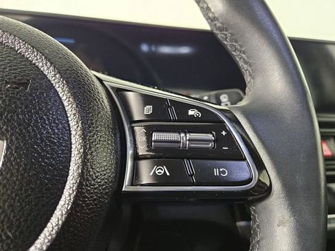 Certified 2025 Kia Seltos S image 25