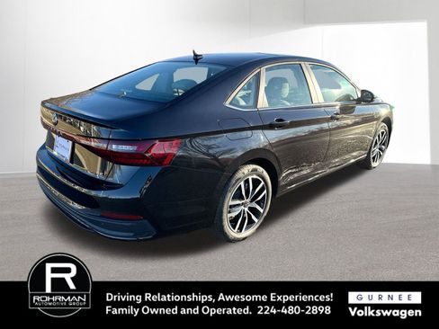 New 2026 Volkswagen Jetta SE image 10