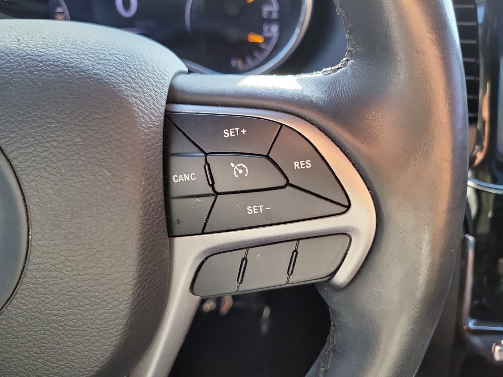 Used 2021 Jeep Grand Cherokee Laredo X RWD image 33