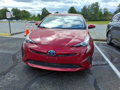 Used 2017 Toyota Prius Four FWD image 5
