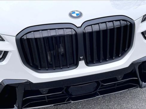 Used 2026 BMW X7 xDrive40i w/ Executive Package image 32