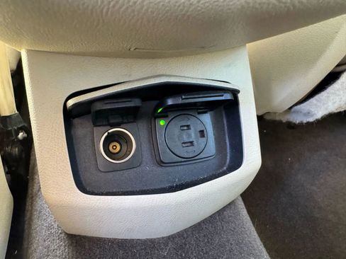 Used 2015 Lincoln MKZ Hybrid w/ Equipment Group 201A Select image 17